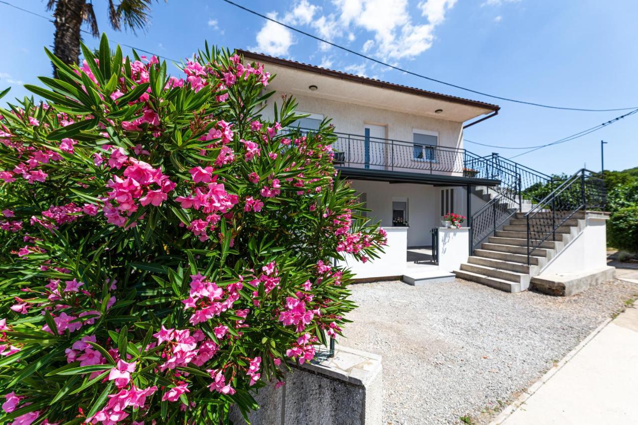 Apartment Miko Sveti Ivan Dobrinjski Exterior photo